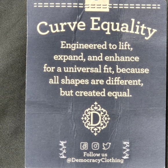 NWT DEMOCRACY Women's Plus size 22W High Rise Tapered Utility Pants - Picture 3 of 9